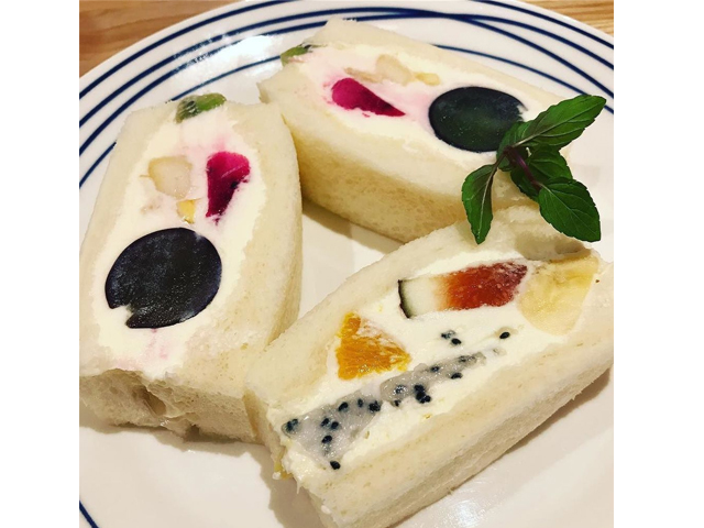 フルーツサンド(ペリカンカフェのメニュー)